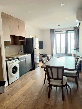 For rent: Q Chidlom, 2 bedrooms, 2 bathrooms, beautiful view, city center. (Line ID: nokenos)