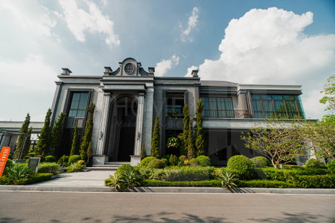 Grand Bangkok Boulevard Borommaratchachonnani 5 bedrooms, for sale