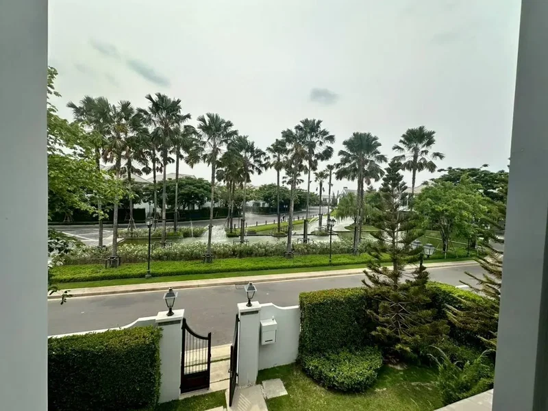 ขายบ้านเดี่ยว : NANTAWAN RAMA 9 New Krungthepkreetha 5 bedrooms, for sale