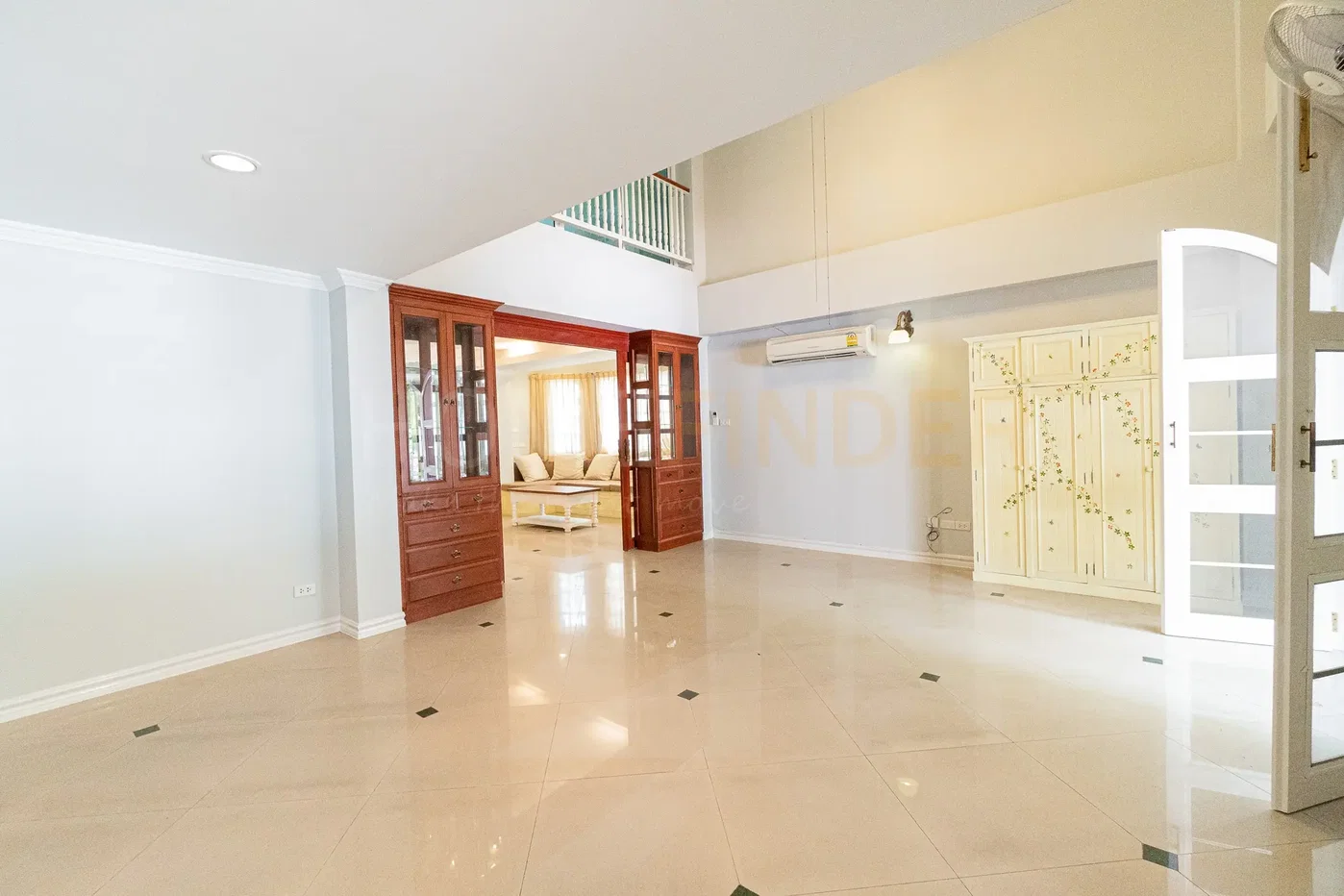 picture Fantasia Villa 2 4 bedrooms, for rent - 3/16