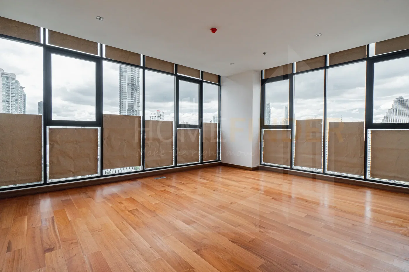 รูป Altitude Symphony Charoenkrung 3 bedrooms, for sale - รูปที่ 3/12