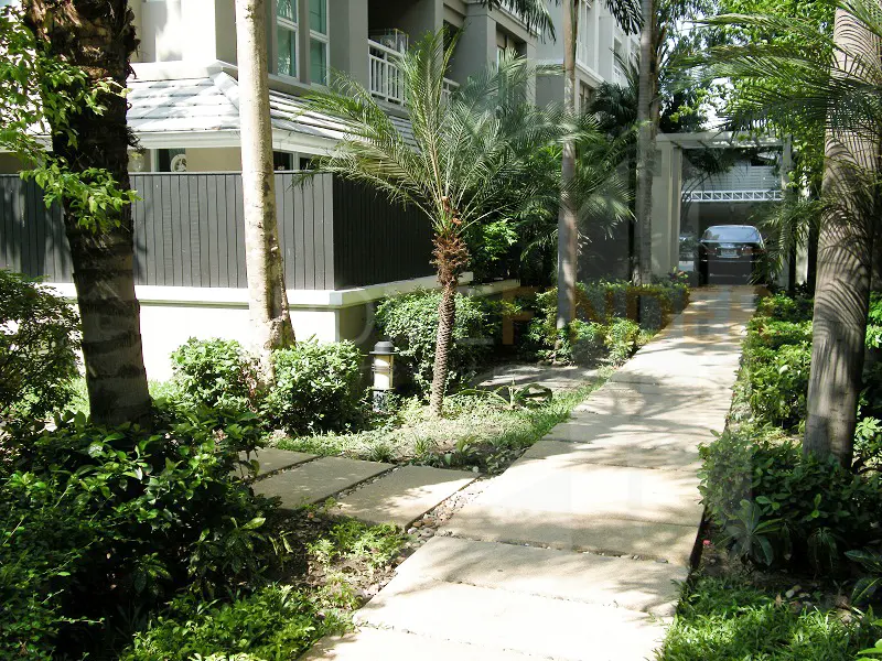รูป The Bangkok Narathiwas 2 bedrooms, for sale - รูปที่ 2/5