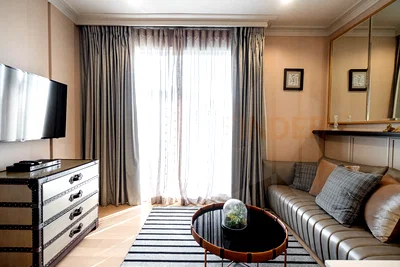 Condos for sale : HQ Thonglor Sukhumvit 55 1 bedroom, for sale