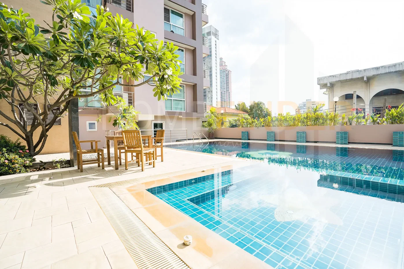 รูป Serene Place Sukhumvit 24 2 bedrooms, for rent - รูปที่ 12/17