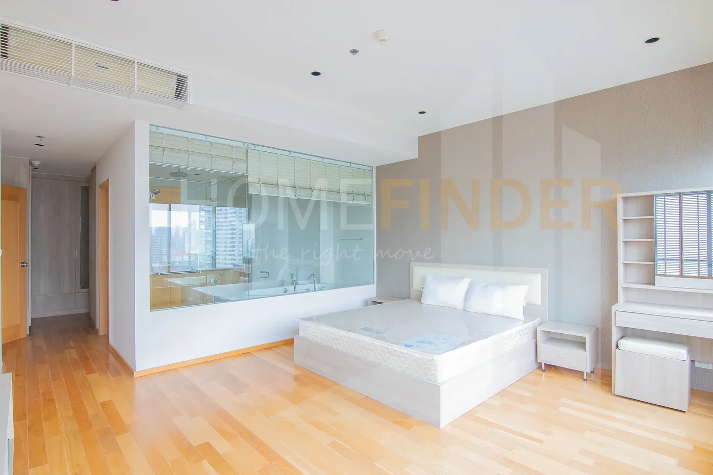 รูป The Emporio Place 2 bedrooms, for sale - รูปที่ 7/11