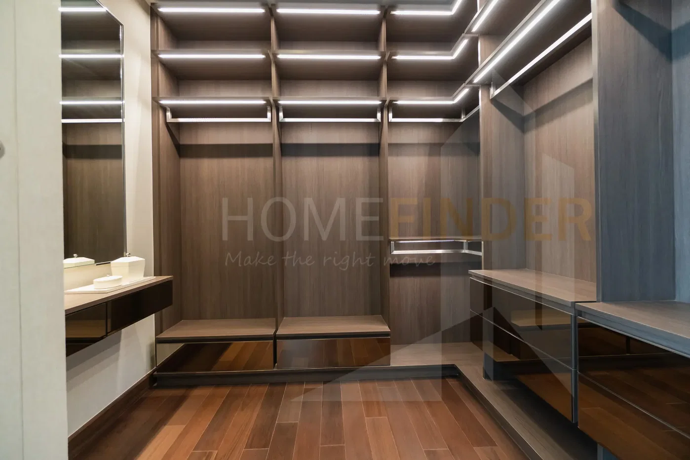 picture Q 1 Sukhumvit 3 bedrooms, for rent - 15/26