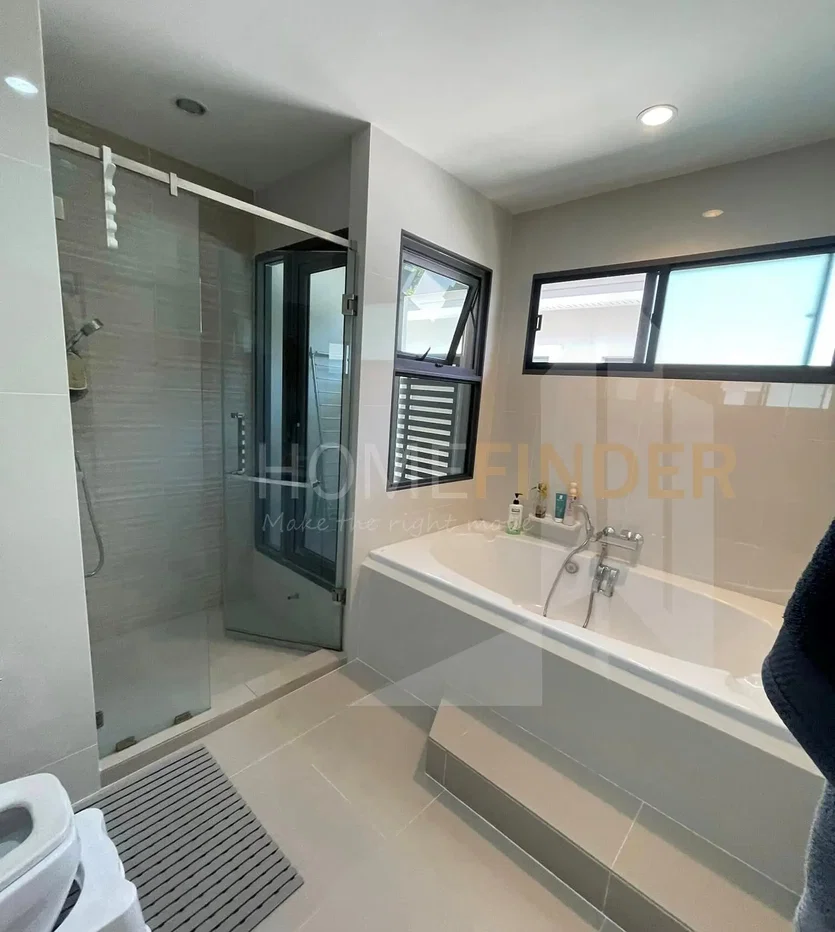 รูป The Palm Pattanakarn 4 bedrooms, for rent - รูปที่ 10/10