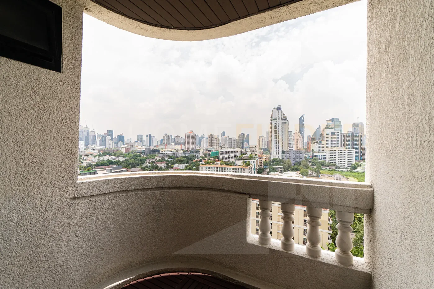 picture Centre Point Residence Phromphong Bangkok 4 bedrooms, for rent - 16/17