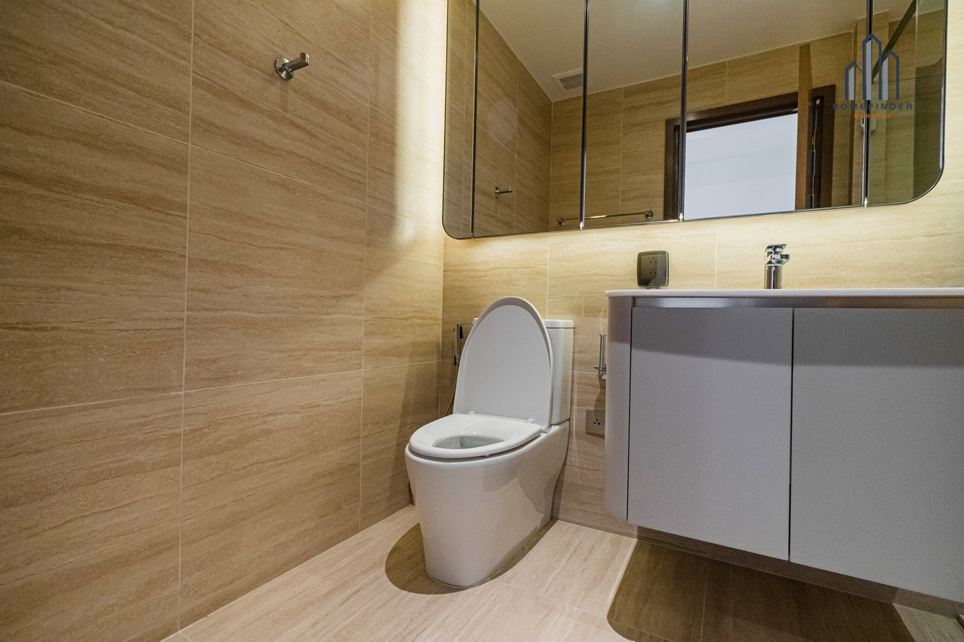 picture via 61 2 bedrooms, for sale - 17/20