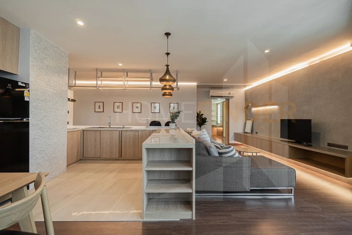 picture LAKE AVENUE Sukhumvit 16 2 bedrooms, for rent - 2/8