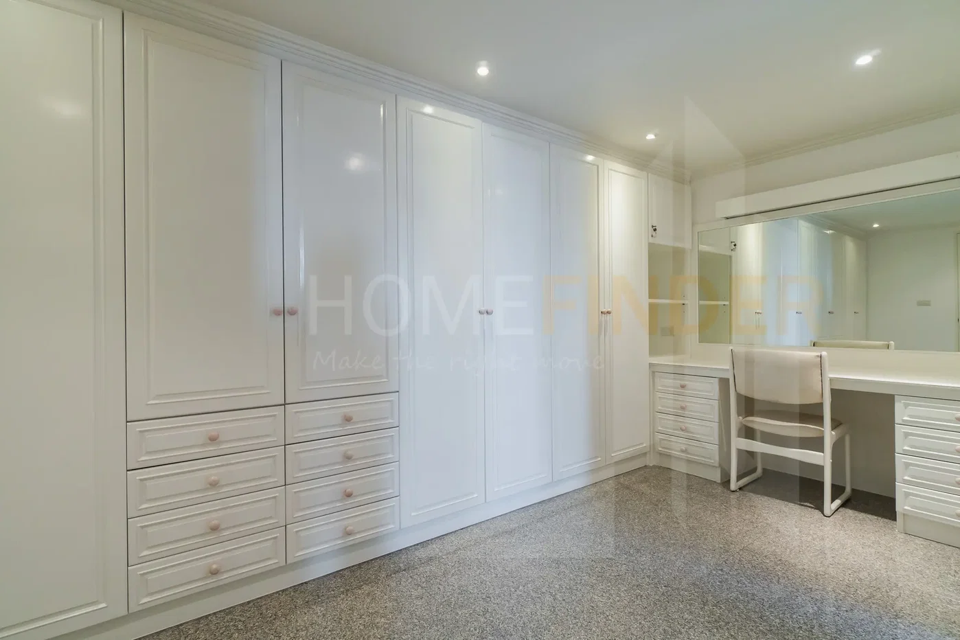 picture Lake Avenue 2 bedrooms, for rent - 12/20