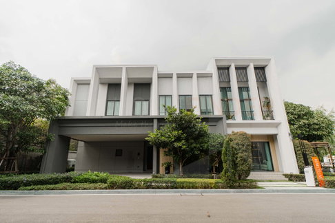 Bangkok Boulevard Signature Sathon - Pinklao 4 bedrooms, for sale