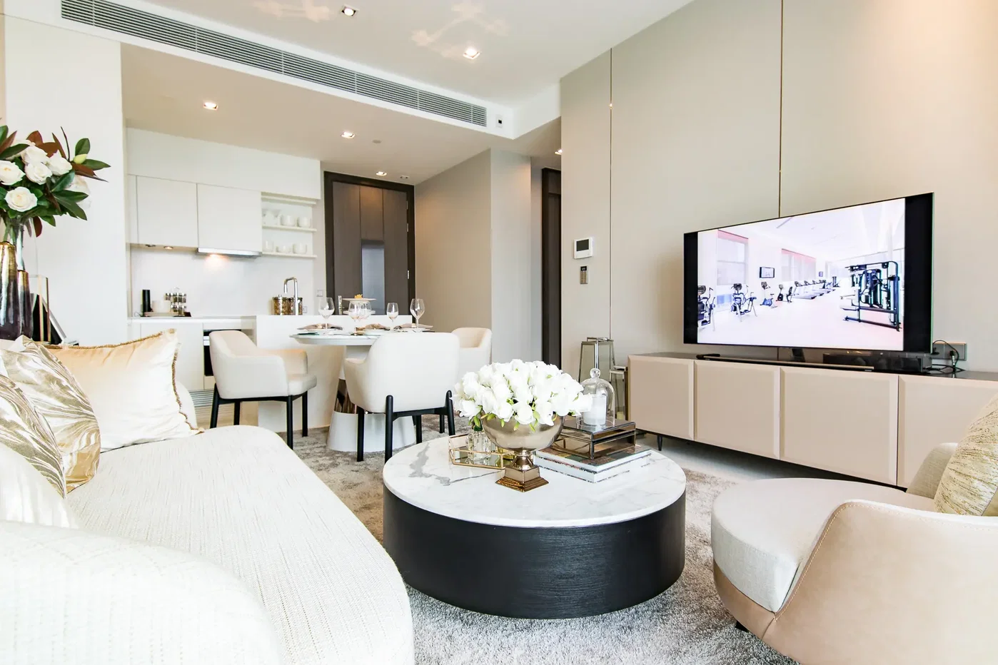 รูป Q1 Sukhumvit 2 bedrooms, for sale - รูปที่ 3/10