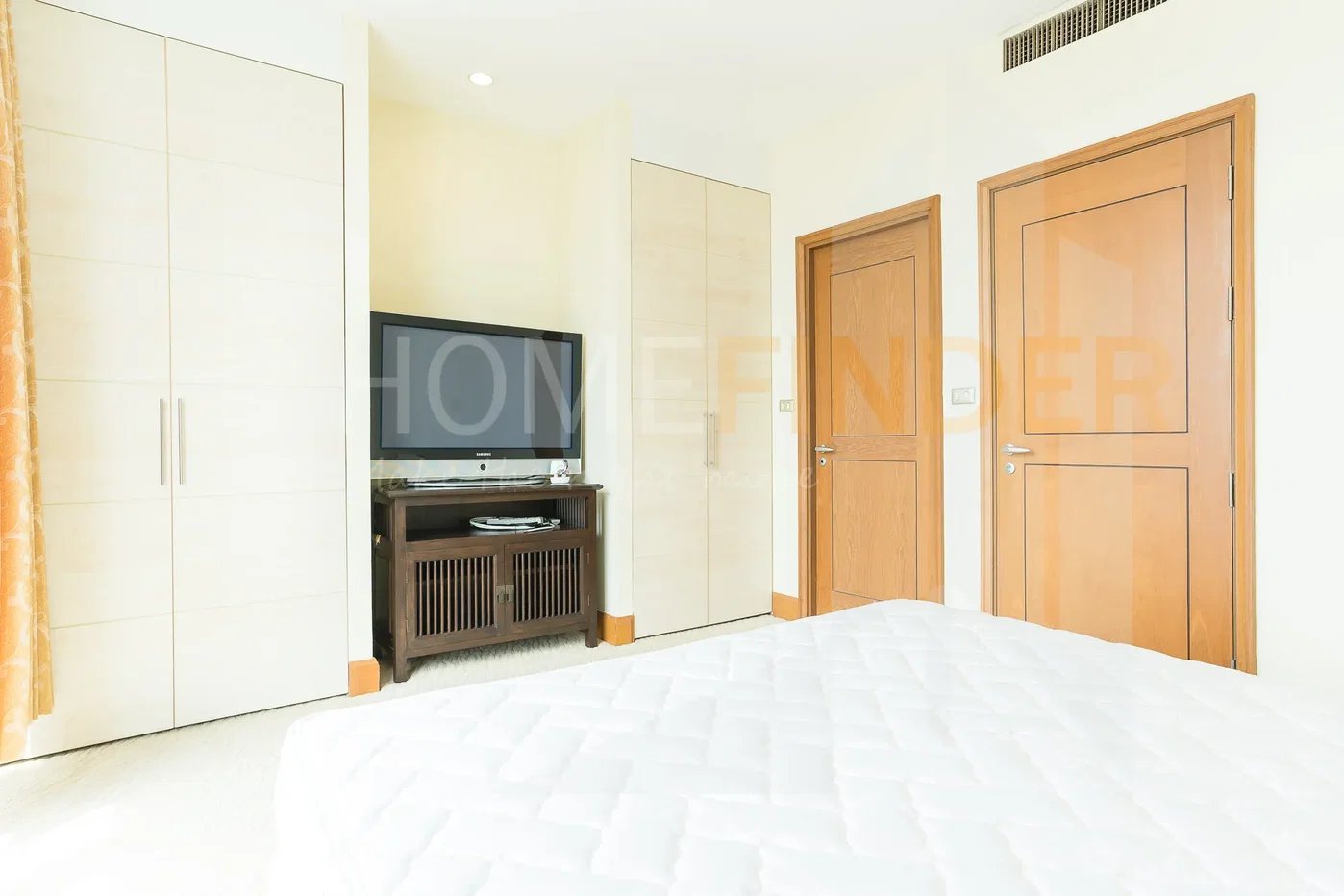 picture Sky Villas Condominium 3 bedrooms, for rent - 5/18