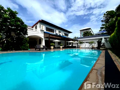Houses for sale Hua Hin Night Market : 6 Bedroom Villa for sale in Hua Hin City, Prachuap Khiri Khan  5692845