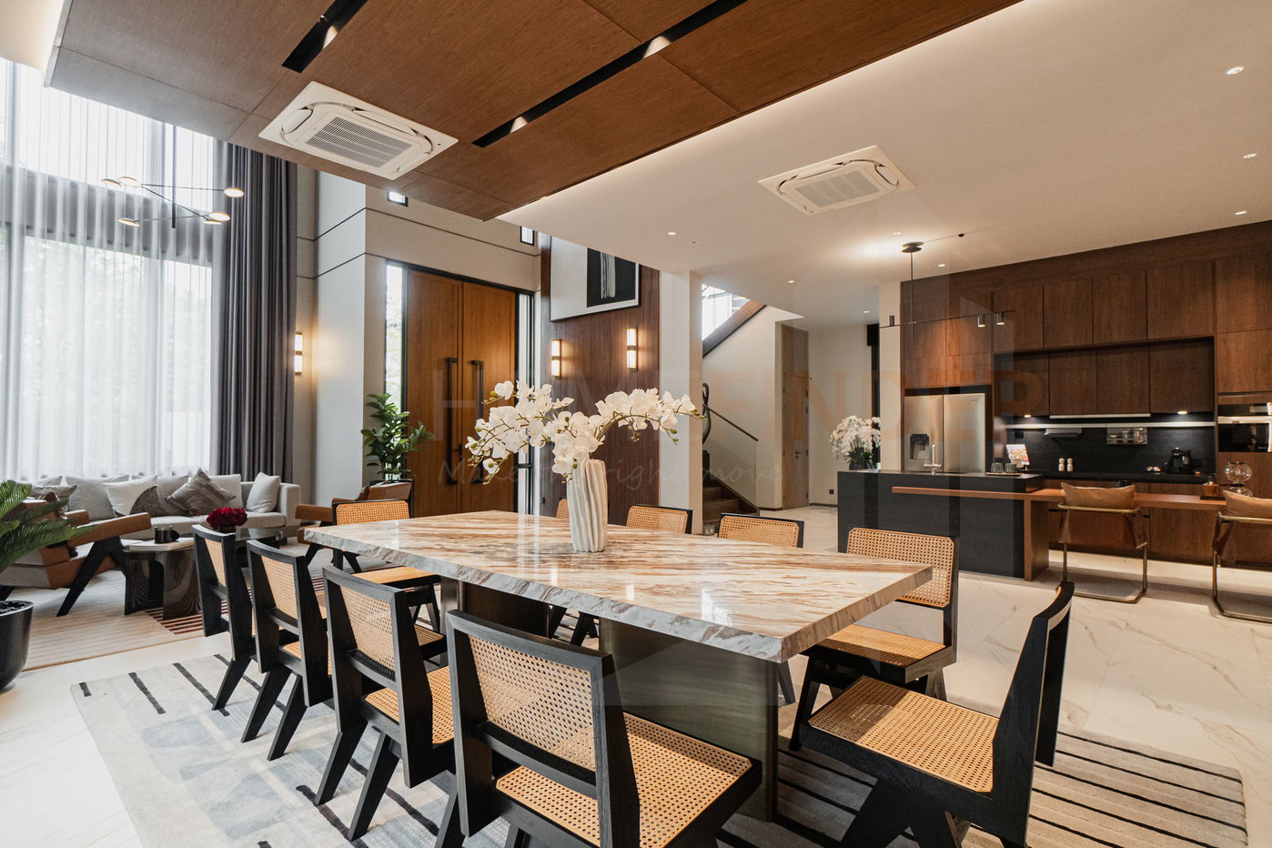 picture Siraninn Residences Pattanakarn 5 bedrooms, for sale - 2/18