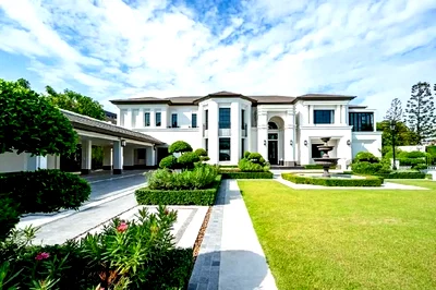 Houses for sale Suan Luang : Baan Sansiri Pattanakarn 5 bedrooms, for sale