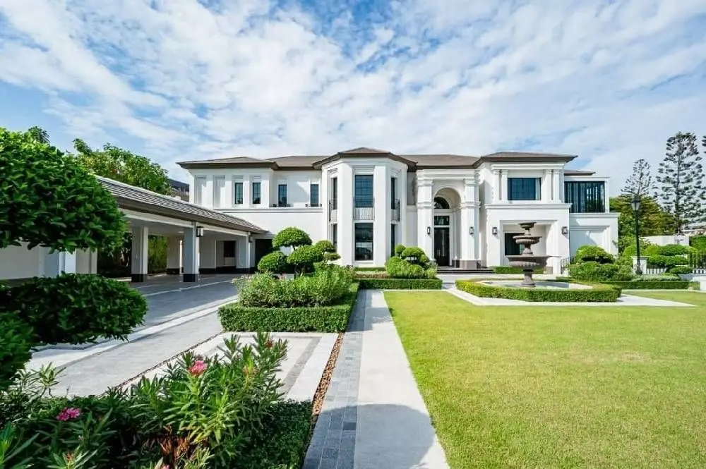 รูป Baan Sansiri Pattanakarn 5 bedrooms, for sale - รูปที่ 1/13
