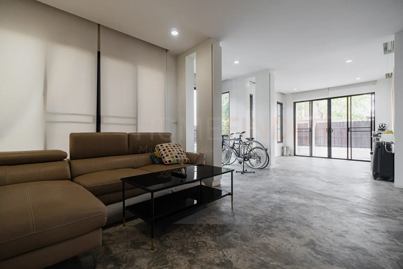picture Lake View Park 3 bedrooms, for rent - 3/22