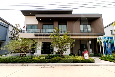 Houses for sale : Venue ID Motorway-Rama 9 5 bedrooms, for sale