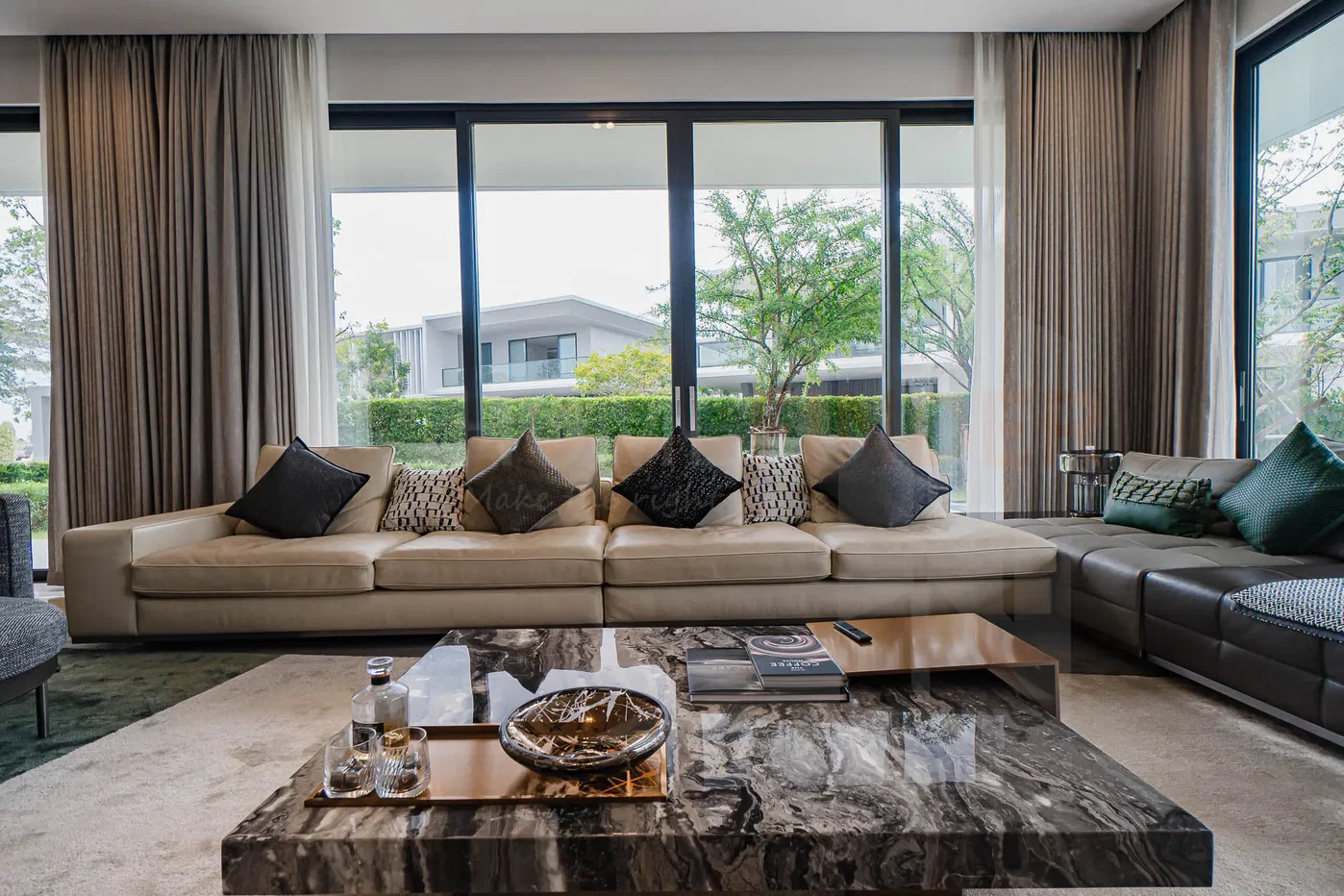 รูป Glory Village Pattaya 3 bedrooms, for sale - รูปที่ 2/30