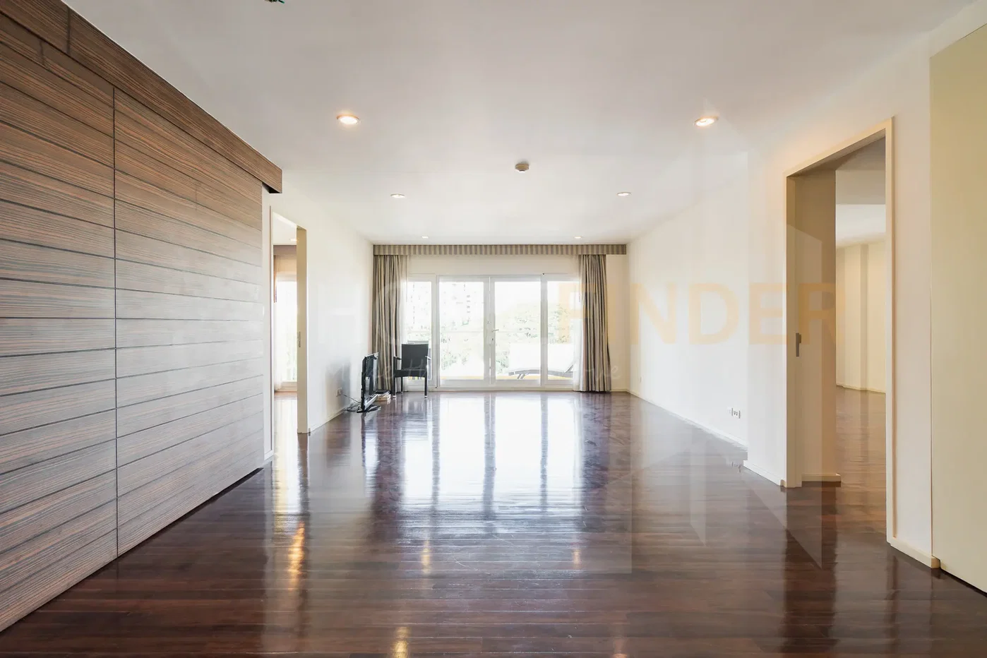 picture Silver Heritage 2 bedrooms, for rent - 3/20