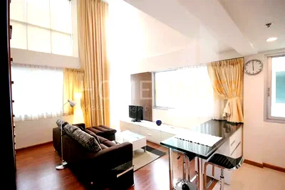 Condos for rent : The Rajdamri 1 bedroom, for rent