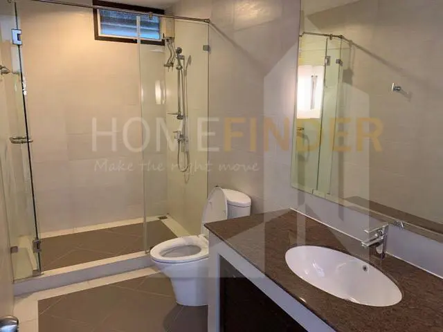 รูป House Soi Sukhumvit 71 4 bedrooms, for rent - รูปที่ 15/17