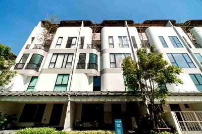 Townhouses for sale Rajamangala University of Technology Krungthep : Mavich Sathupradit-Rama 3 3 bedrooms, for sale