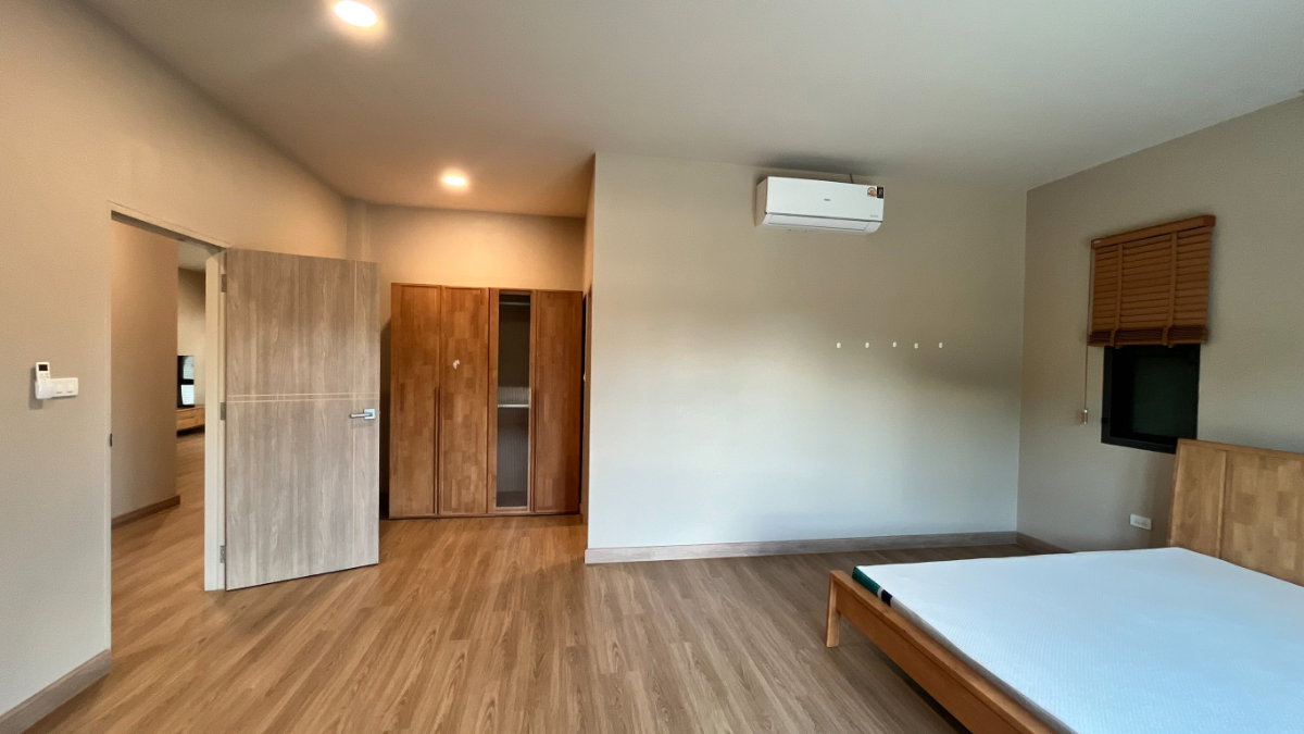 รูป บ้านเดี่ยวสไตล์โมเดิร์นให้เช่า ใกล้ SBS International School & Kad Farang | หางดง เชียงใหม่ - รูปที่ 18/33
