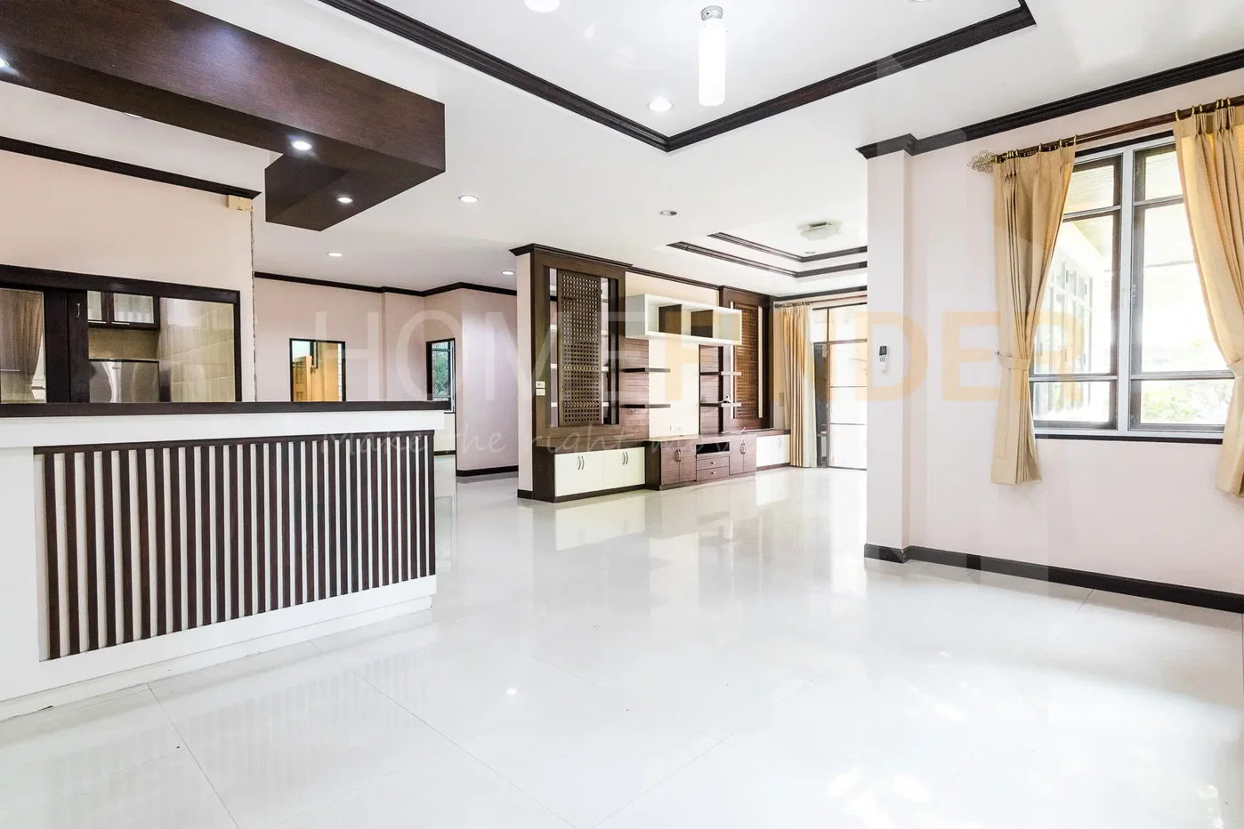 picture House Ekamai 10 4 bedrooms, for rent - 4/16