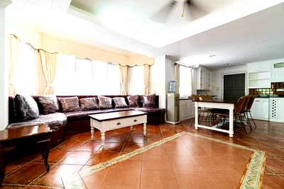 Houses for rent : Fantasia Villa 2 4 bedrooms, for rent