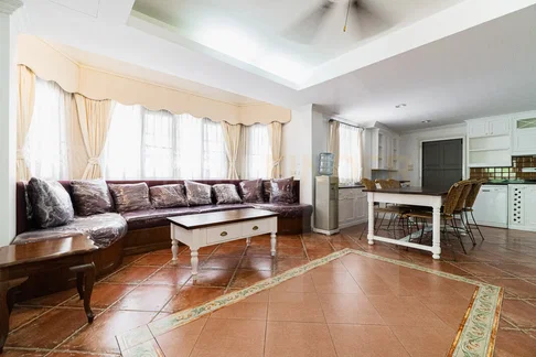 Fantasia Villa 2 4 bedrooms, for rent