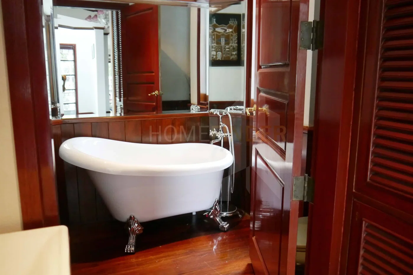 รูป House Sukhumvit 61 with English Garden, Pool, 2 Parking Spots 5 bedrooms, for rent - รูปที่ 8/11