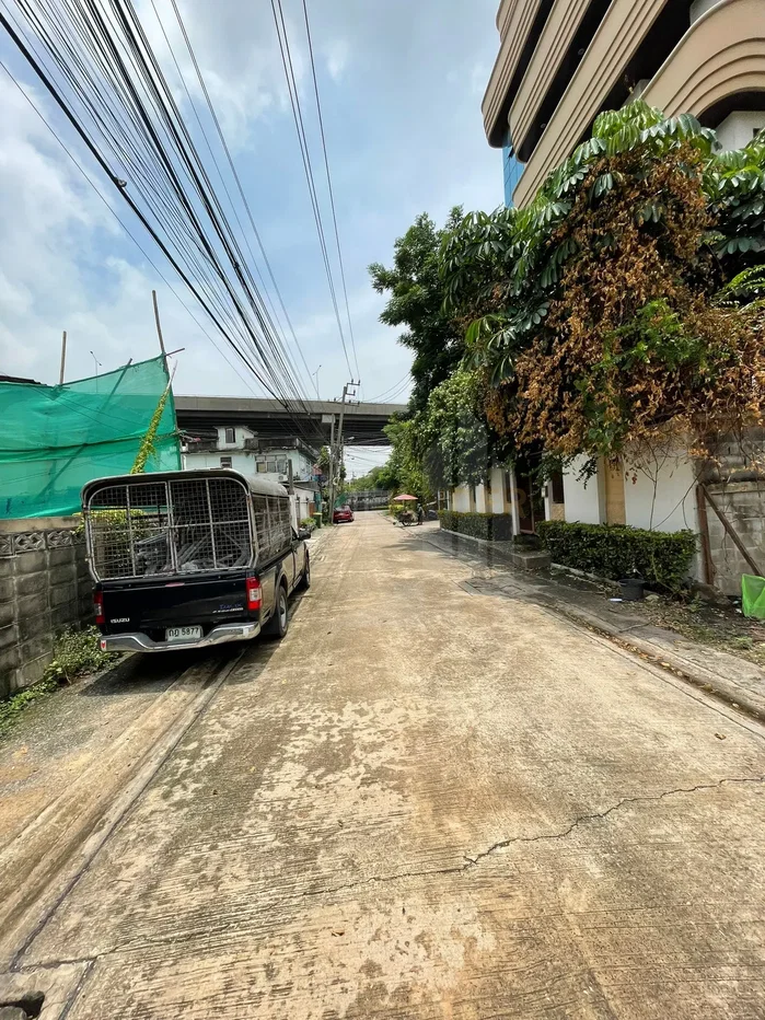 picture Land Sukhumvit 62/1 studio, for rent - 2/3