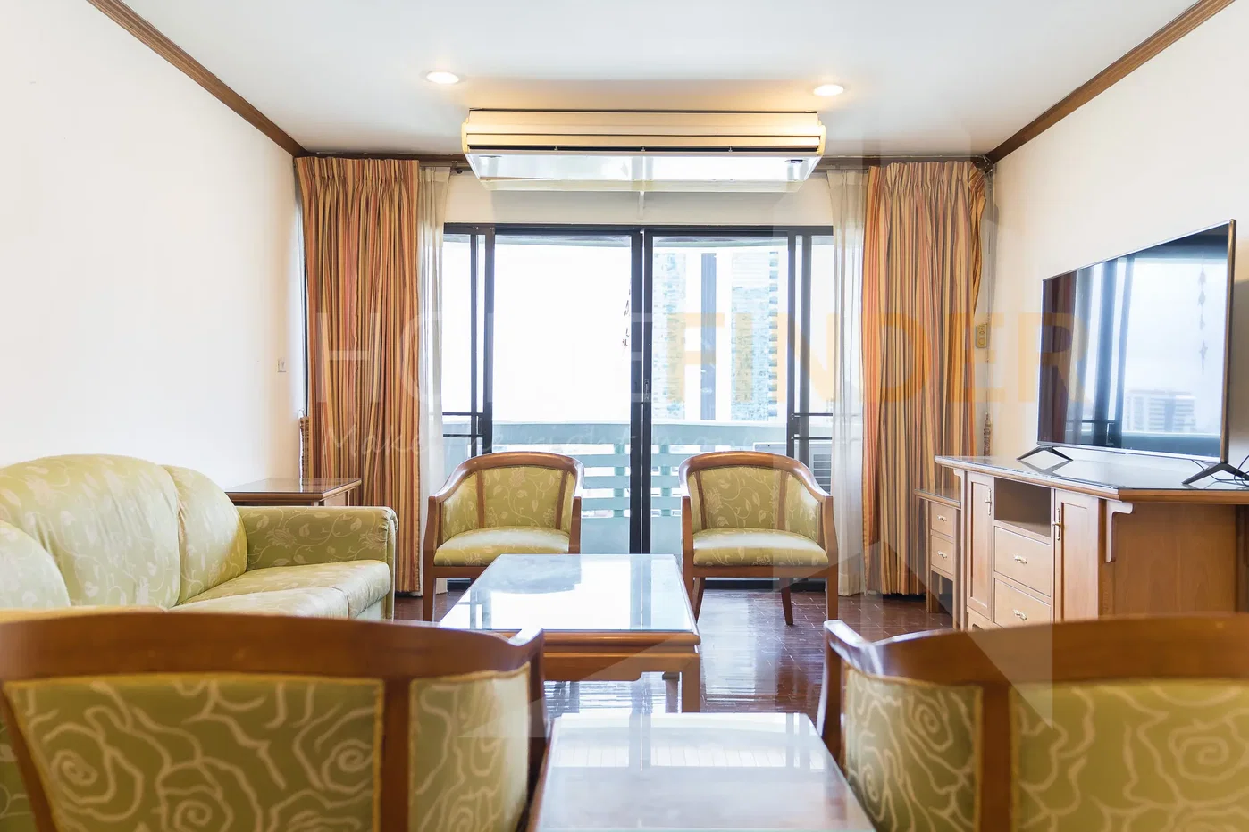 picture Le Premier 2 3 bedrooms, for rent - 7/22