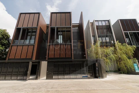 BAAN U CHAROEN TOWN IN TOWN 3 bedrooms, for sale