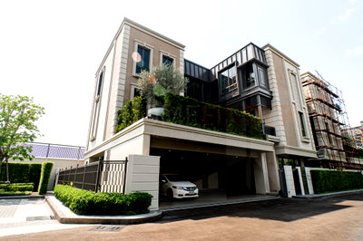 Houses for sale Prasert Manukit Road : SMYTH’S Kaset - Nawamin 4 bedrooms, for sale
