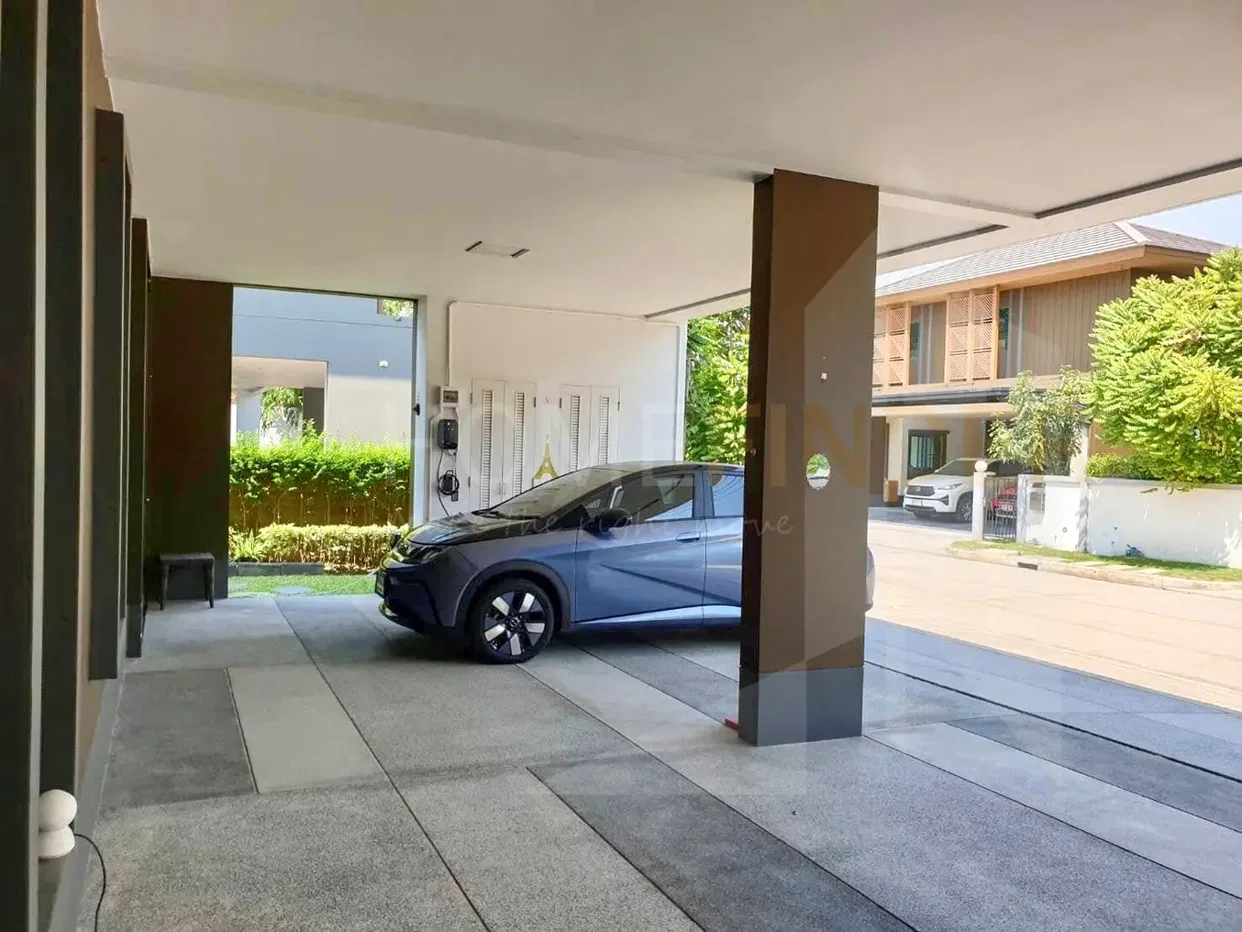 picture Burasiri Pattanakarn 5 bedrooms, for sale - 4/7