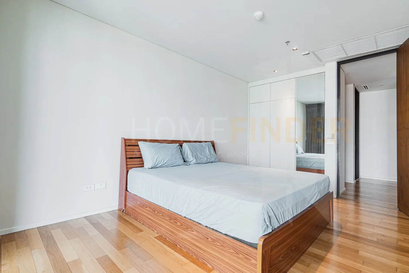 picture The Lakes 2 bedrooms, for rent - 10/15