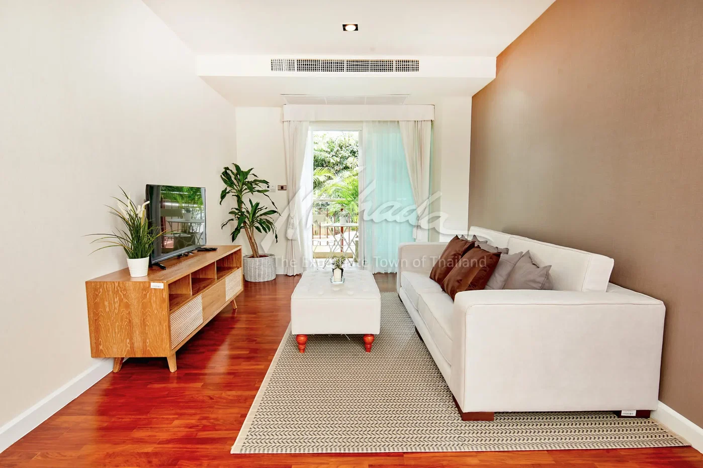picture The Tropical 2 bedrooms, for sale - 2/9