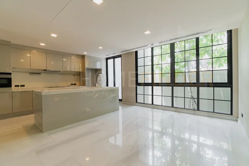 ขายทาวน์โฮม : Quarter 31 4 bedrooms, for sale