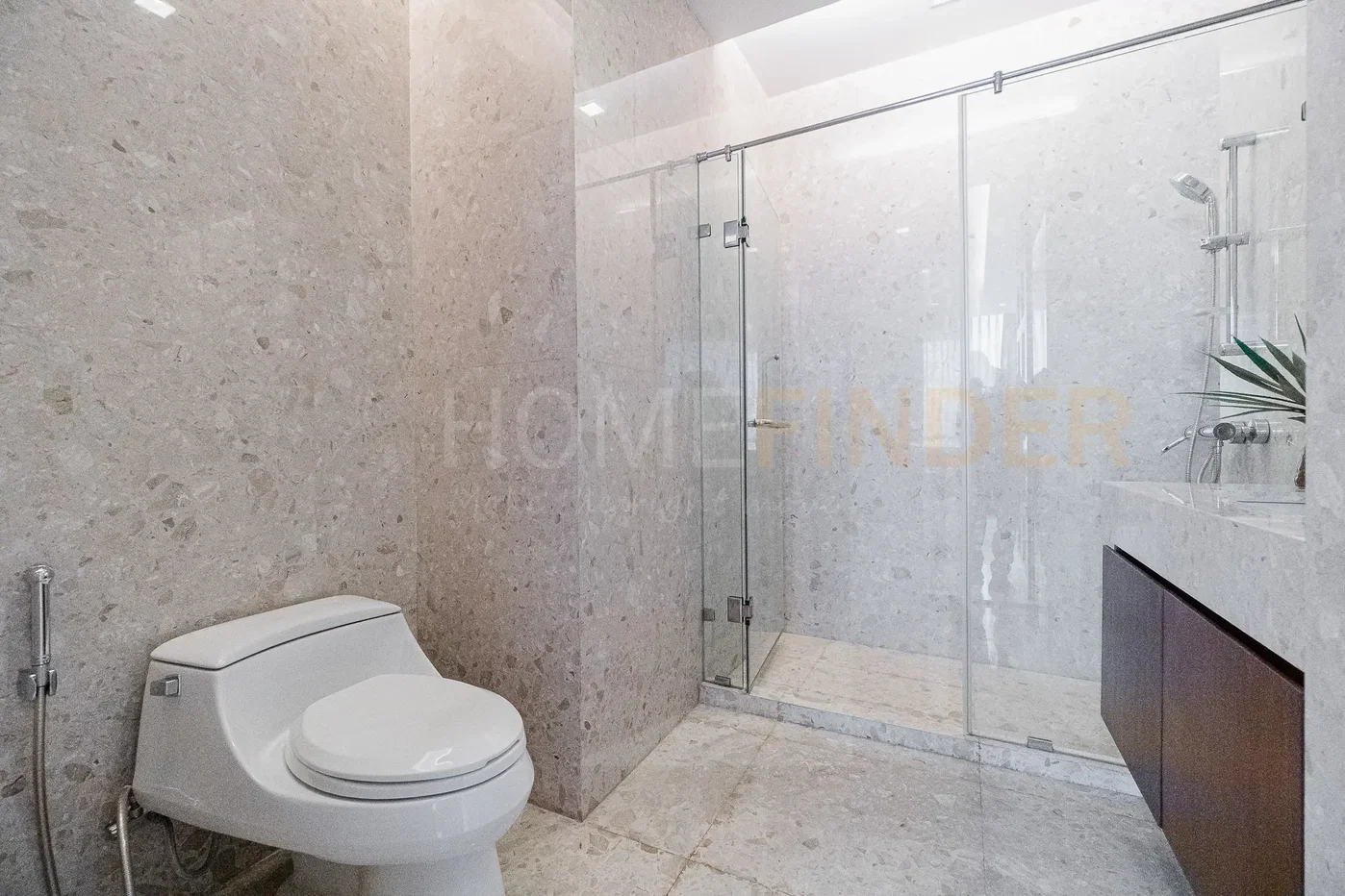 รูป The Rajdamri 3 bedrooms, for rent - รูปที่ 13/16