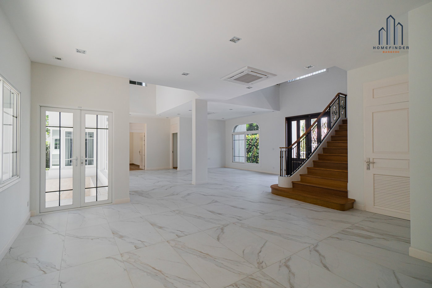 รูป The Grand Riverfront Ratchapruek - Rama 5 4 bedrooms, for sale - รูปที่ 6/35