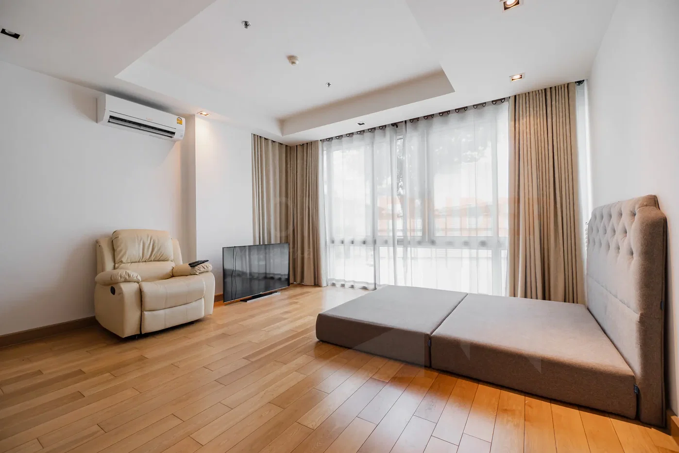 picture Belgravia Residences 3 bedrooms, for rent - 9/13
