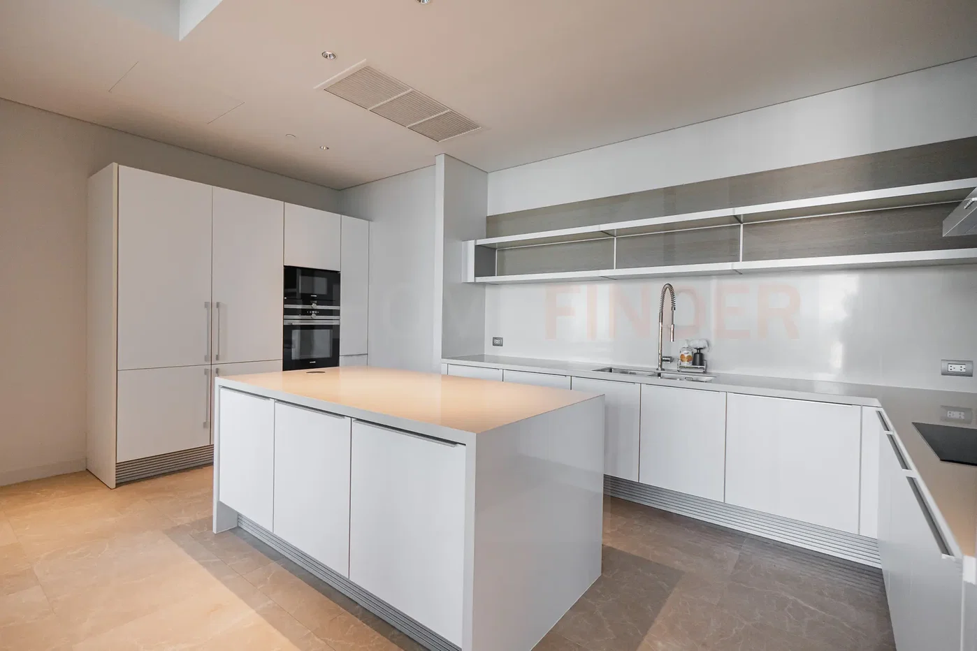 picture Sindhorn Residence 4 bedrooms, for rent - 5/16