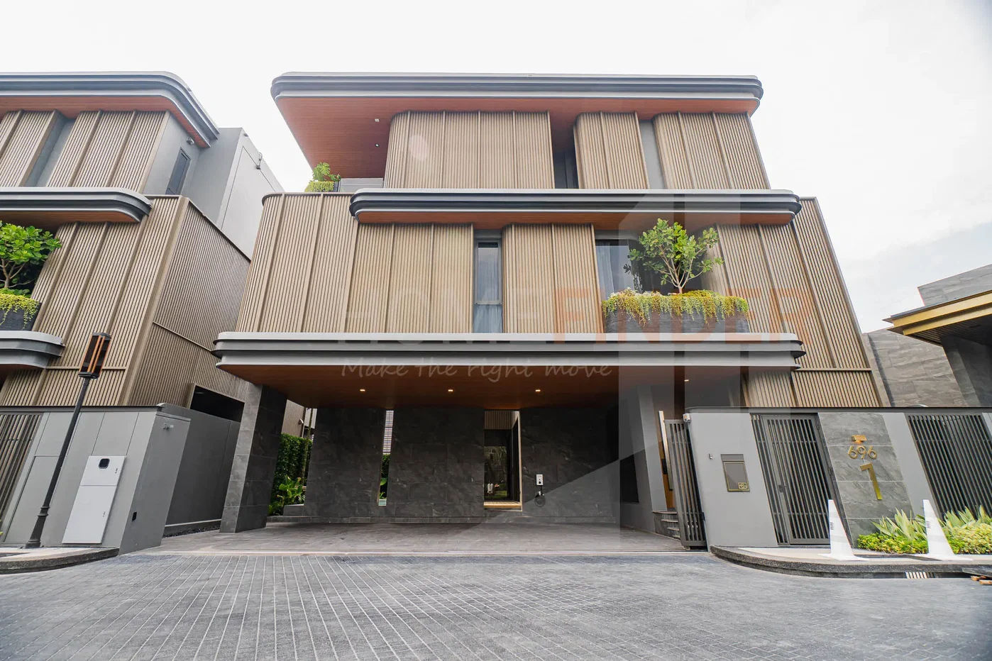 รูป BuGaan Rama9 - Mengjai 4 bedrooms, for sale - รูปที่ 1/12