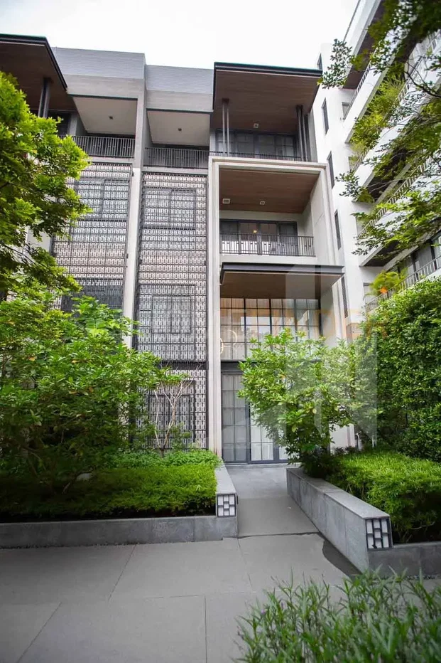 picture The Quarter 31 4 bedrooms, for sale - 1/13