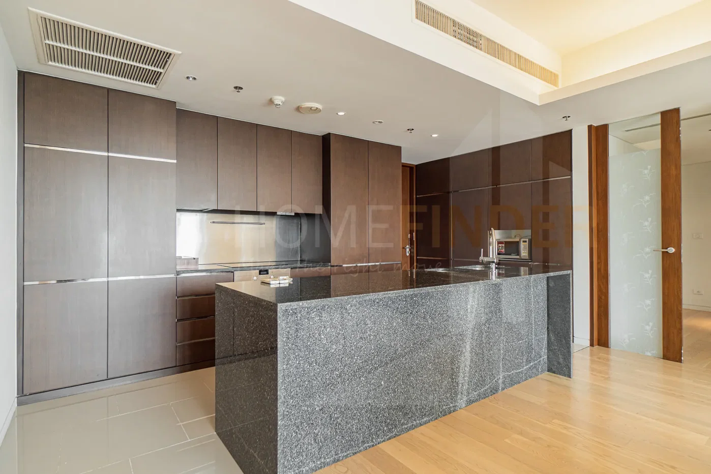 รูป Hansar Rajdamri 2 bedrooms, for rent - รูปที่ 4/10