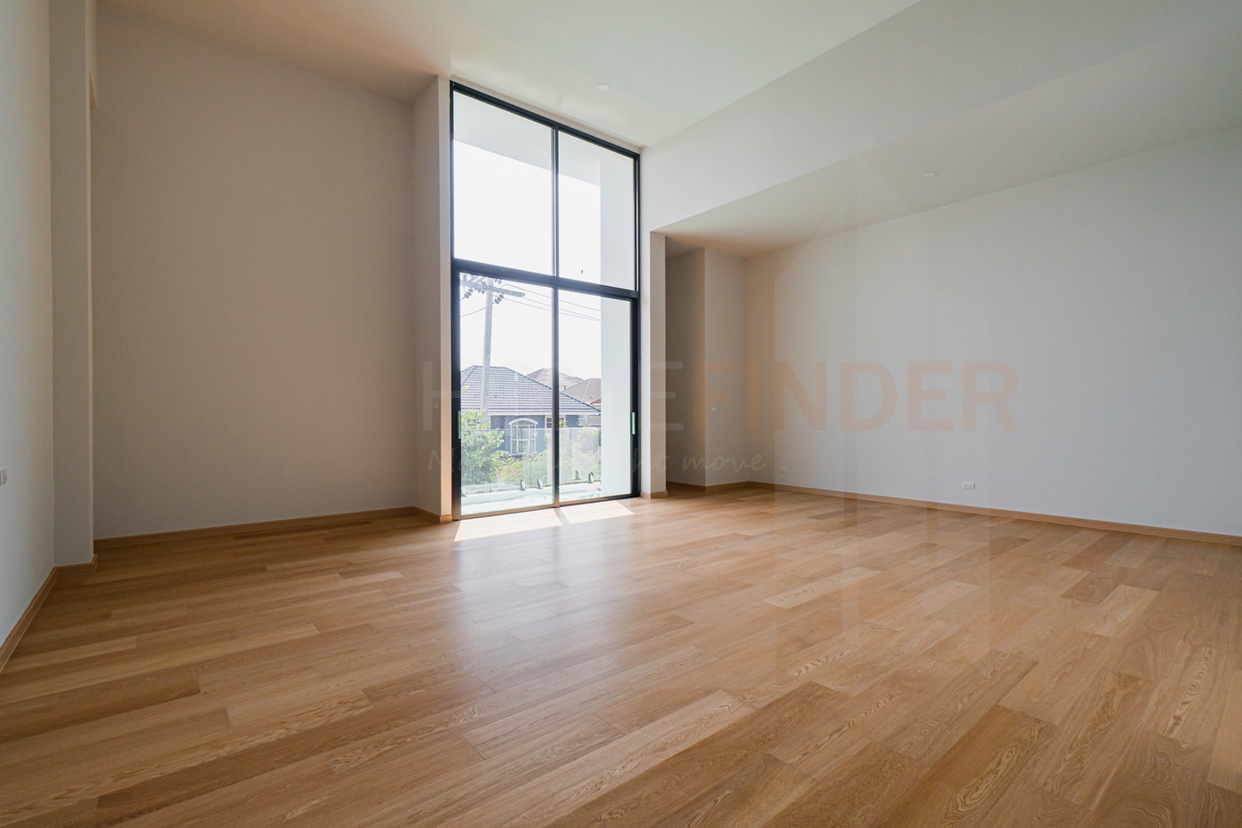 รูป The Master Ekkamai-Ramintra 4 bedrooms, for sale - รูปที่ 25/30